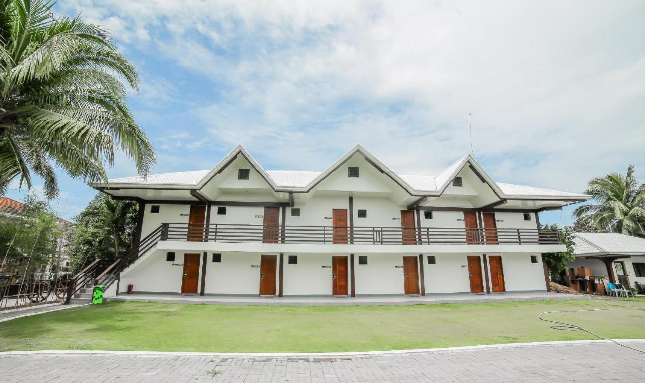 Bataan White Corals Beach Resort Morong  Exteriér fotografie